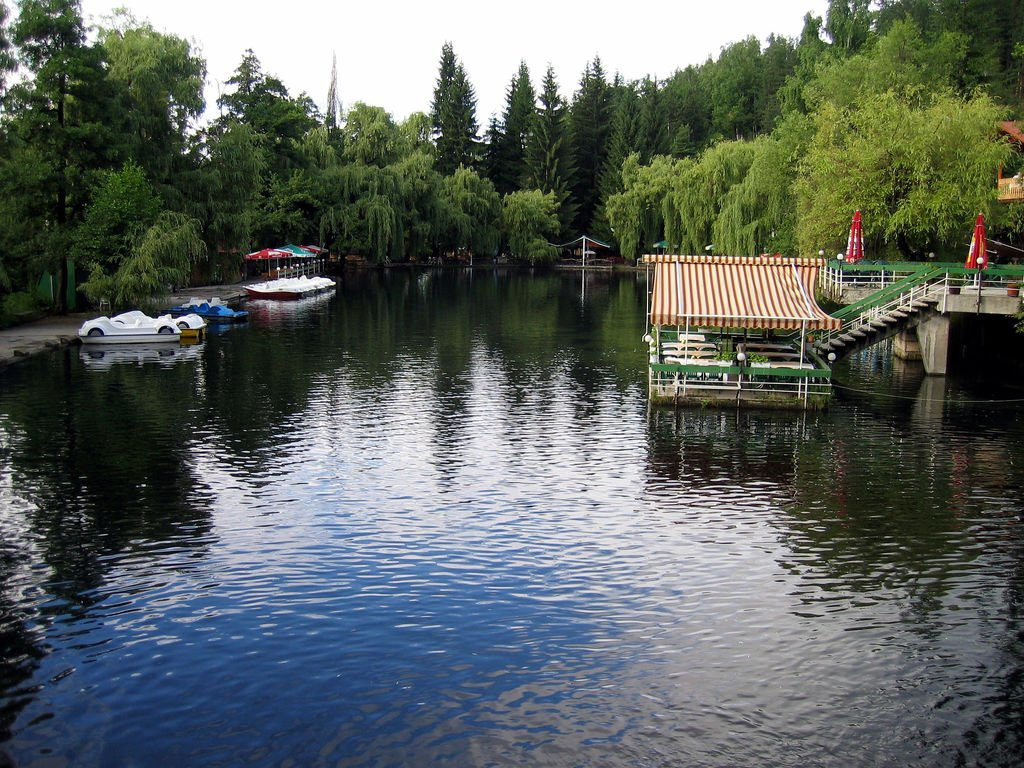 Озеро в Велинграде, Болгария. Фото 2 – фотографии Болгарии