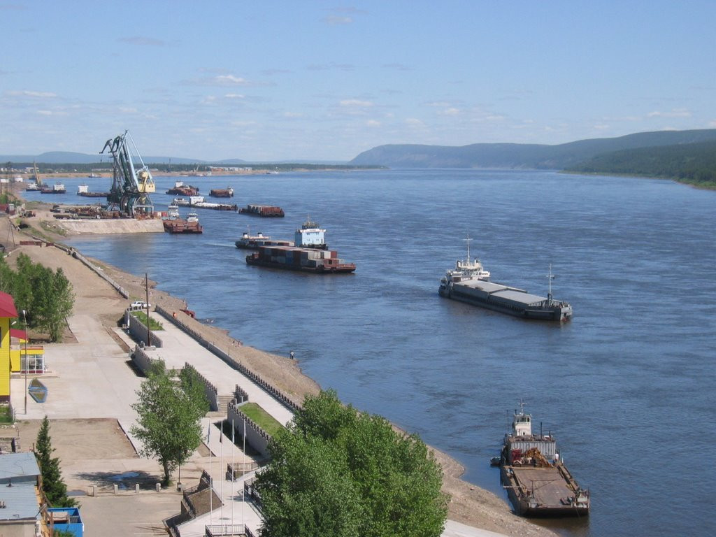 Река в Ленске, Россия. Фото 3 – фотографии России