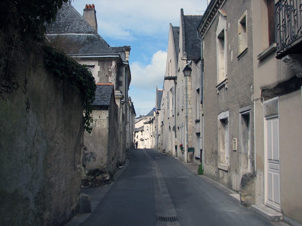 Улица в Шиноне, Франция. Фото 3 – фотографии Франции