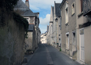 Улица в Шиноне, Франция. Фото 3 – фотографии Франции