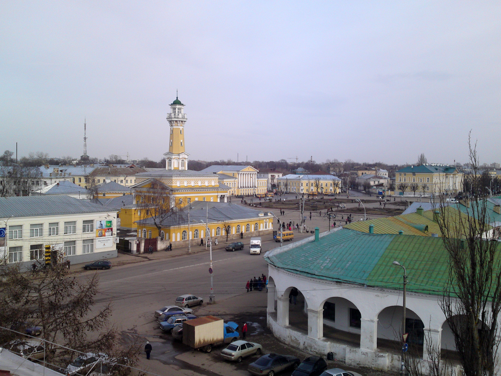 Центр Костромы, Торговые ряды и Сусанинкая площадь – фотографии России