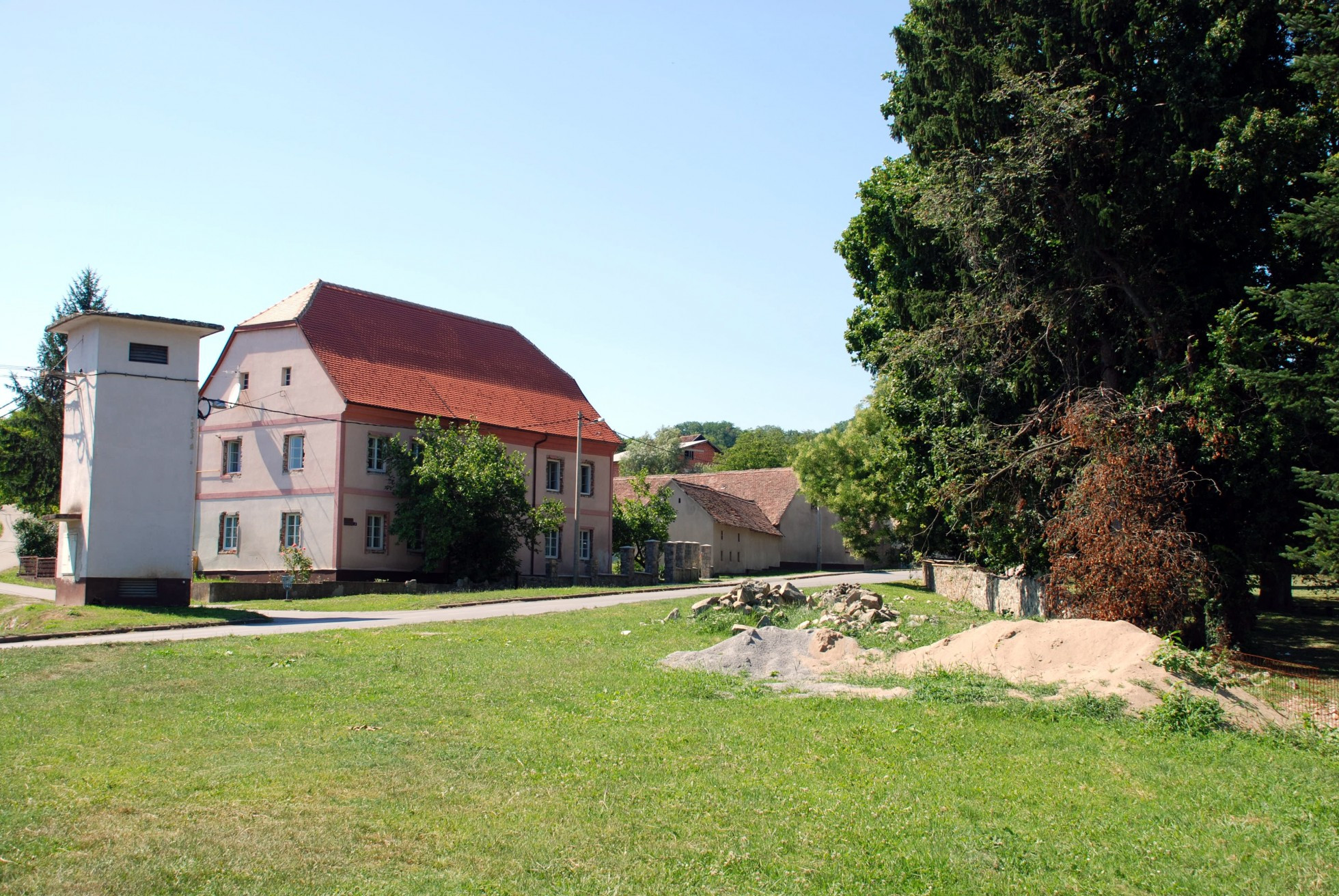 Деревня в Словонии, Хорватия – фотографии Хорватии