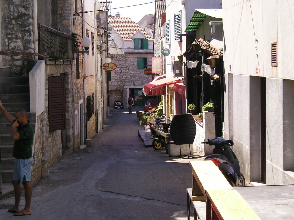 Улица в Водице, Хорватия. Фото 6 – фотографии Хорватии