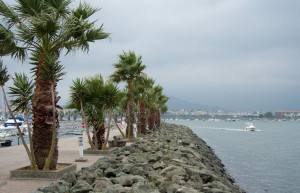 Набережная в Андае, Франция – фотографии Франции