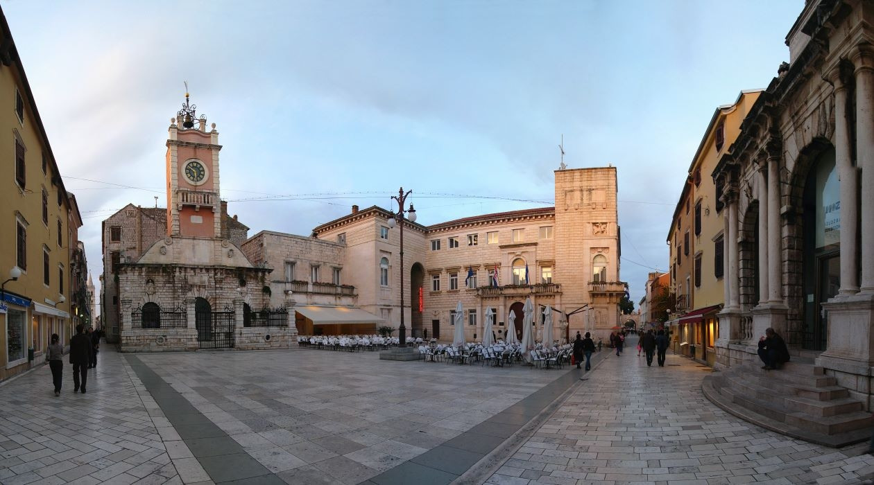 Площадь в Задаре, Хорватия. Фото 1 – фотографии Хорватии