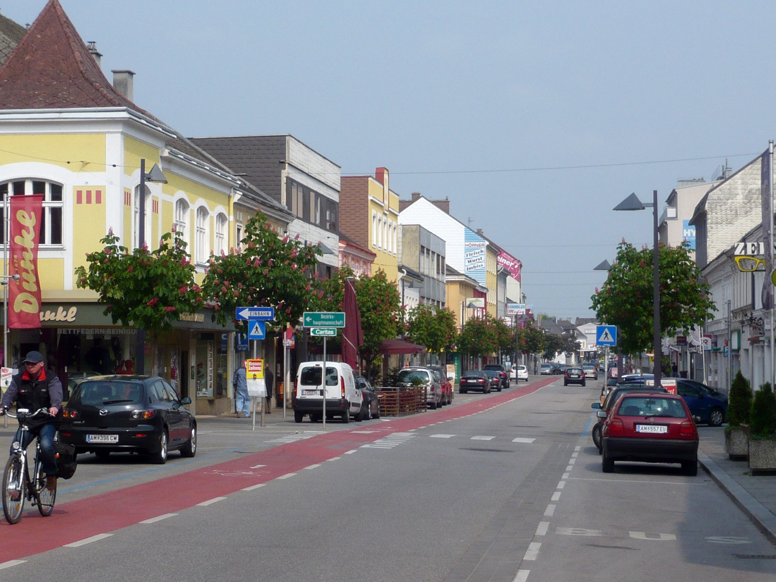 Амштеттен (Amstetten) — окружной центр в Австрии – фотографии Австрии