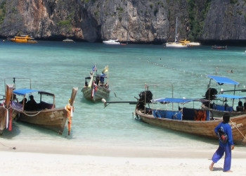 Лодки на острове Пхи-Пхи-Лех, Тайланд – фотографии Таиланда