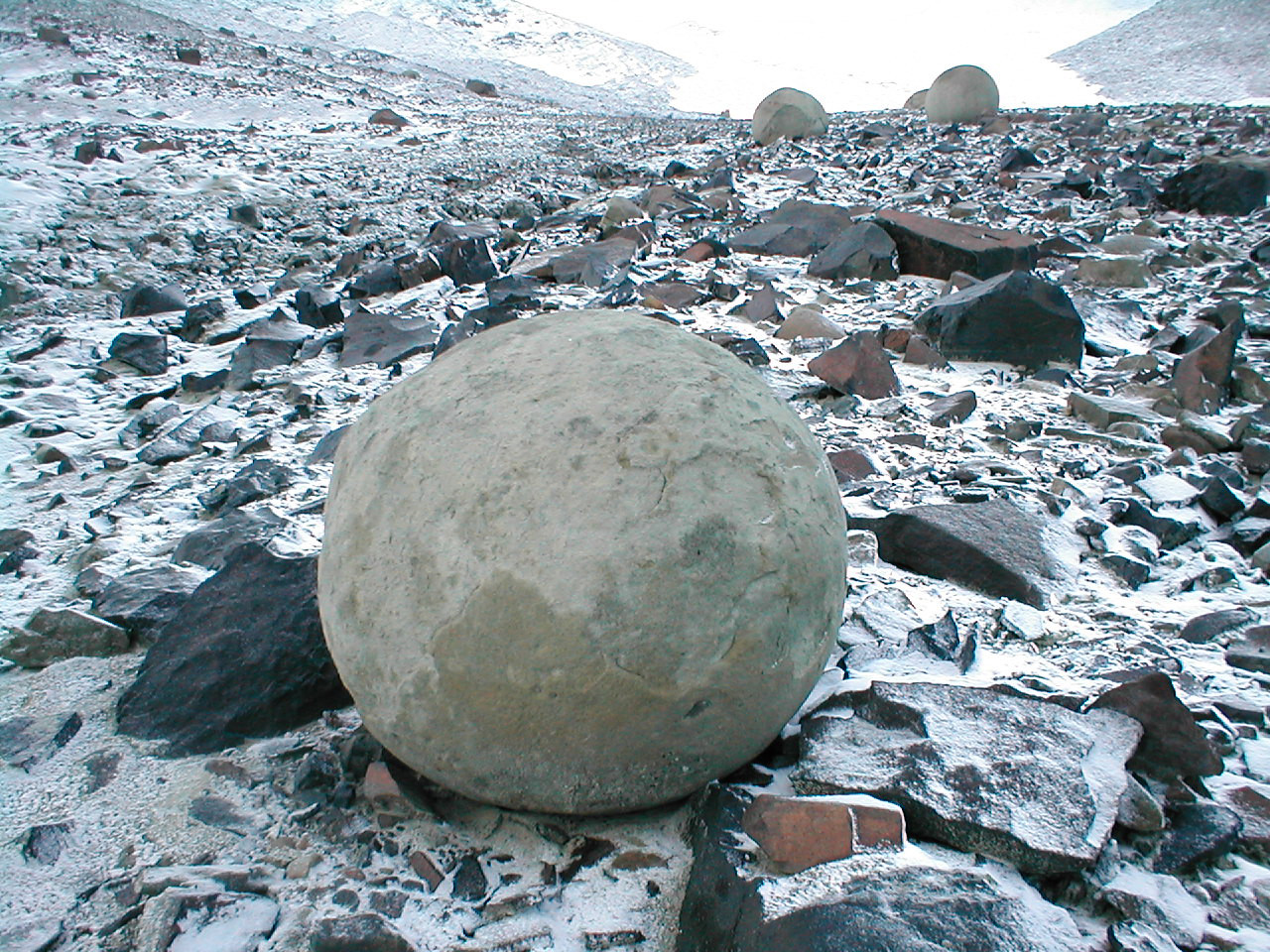 Остров Чамп, камни диаметром до трех метров – фотографии России