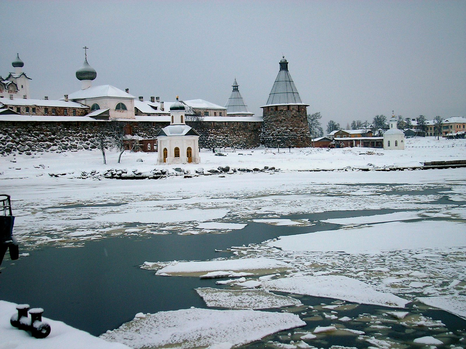 Соловецкий монастырь в зимнее время, Соловки – фотографии России