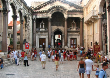 Туристы в Сплит, Хорватия. Фото 3 – фотографии Хорватии