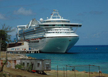 Корабль в Очо Риос, Ямайка. Фото 4 – фотографии Ямайки