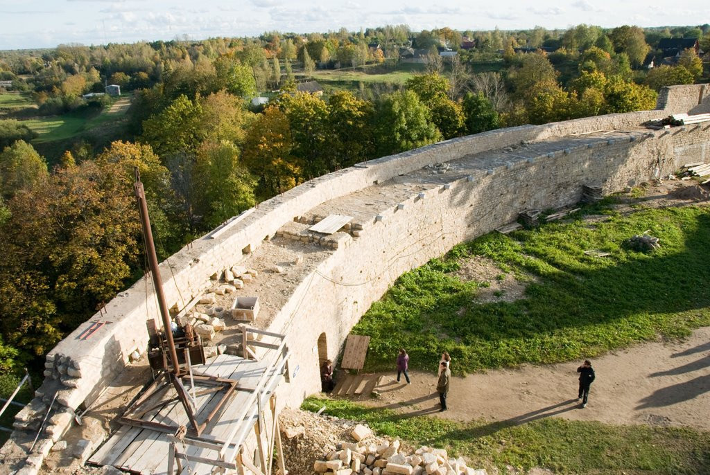 Природа в Изборске, Россия. Фото 1 – фотографии России