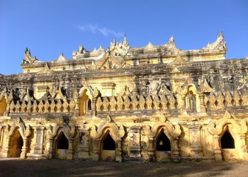 Монастырь в Маха-Ауме-Бонзон в Ава, Мьянма – фотографии Мьянмы