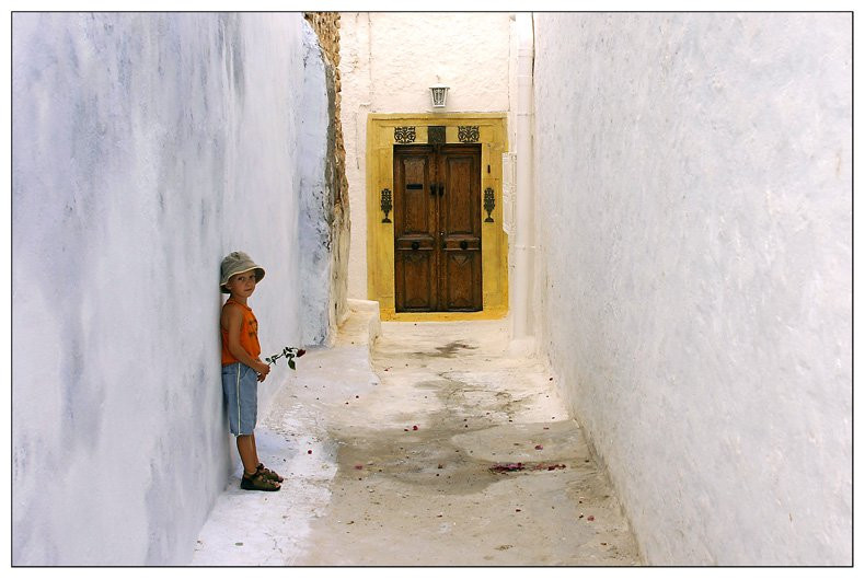 Ребенок в Северном Тунисе – фотографии Туниса