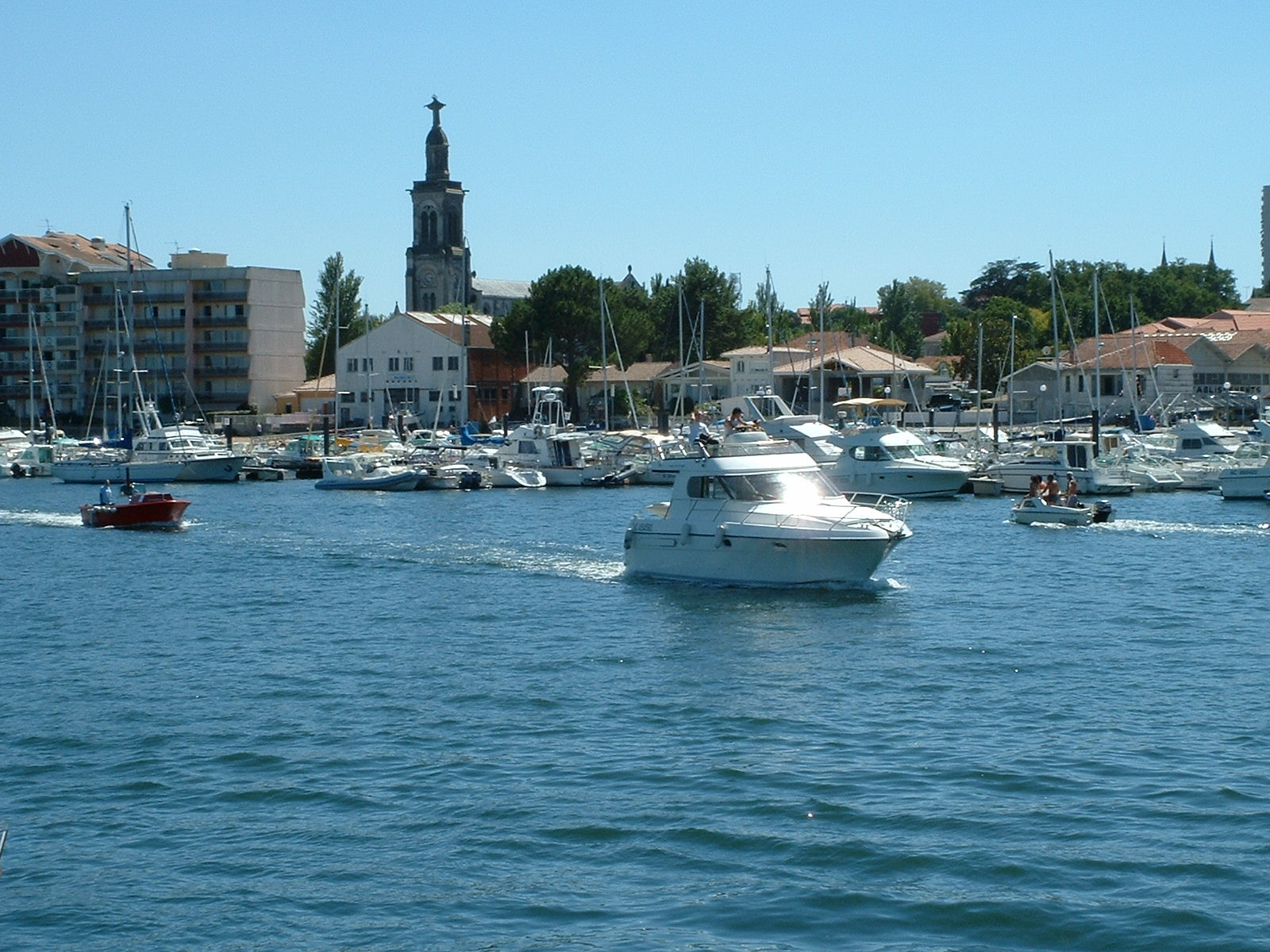 Яхты и катера в Аркашоне, Франция. Фото 4 – фотографии Франции