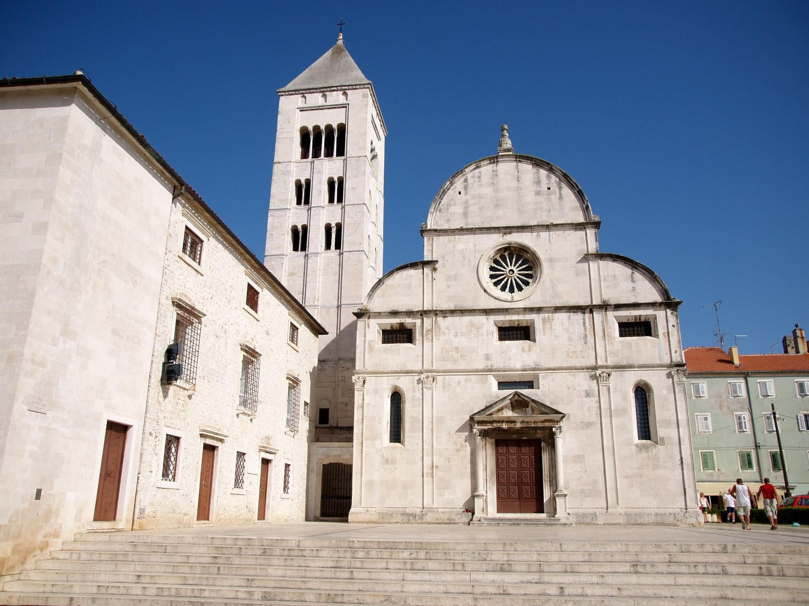 Храм в Задаре, Хорватия. Фото 1 – фотографии Хорватии