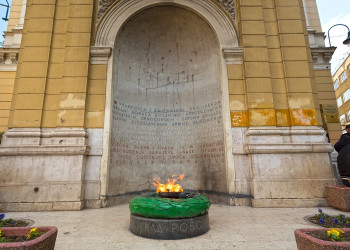 Вечный огонь в Сараево – фотографии Боснии и Герцеговины