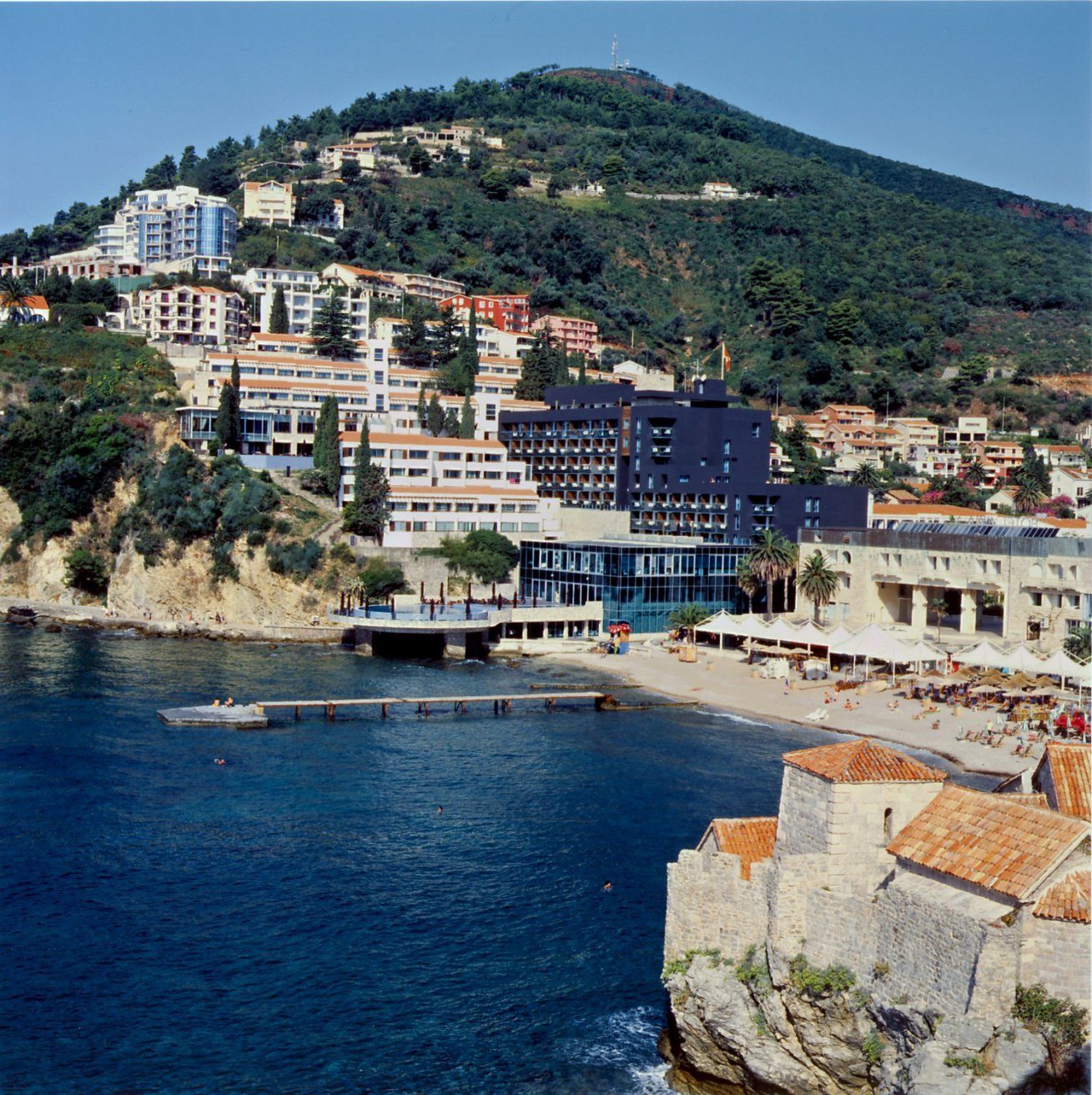 Отели на пляже в Будва, Черногория – фотографии Черногории