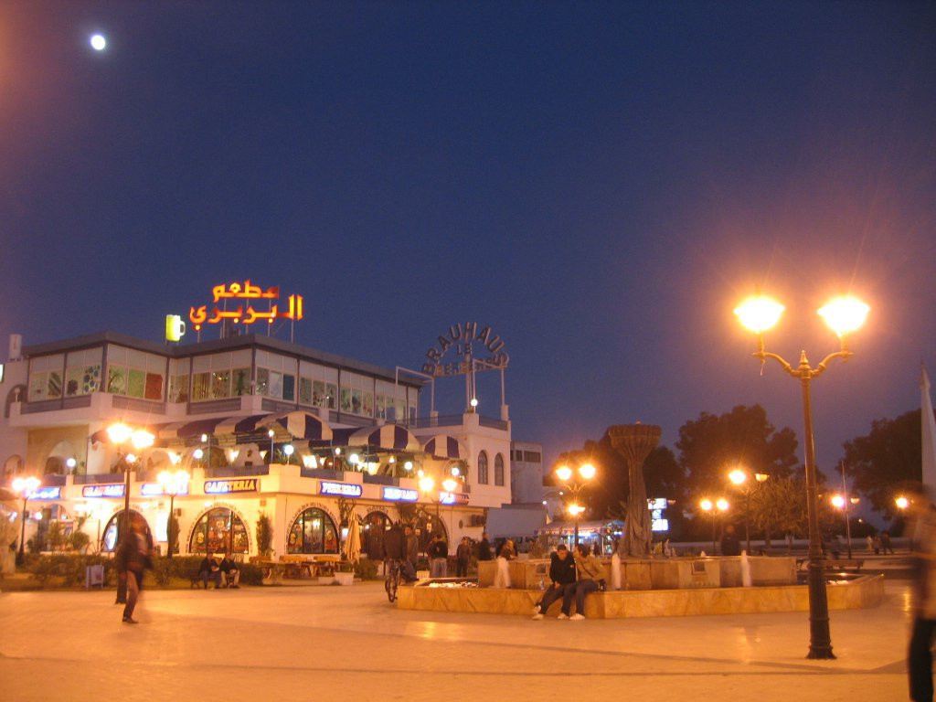 Ночной город. Северный Тунис – фотографии Туниса