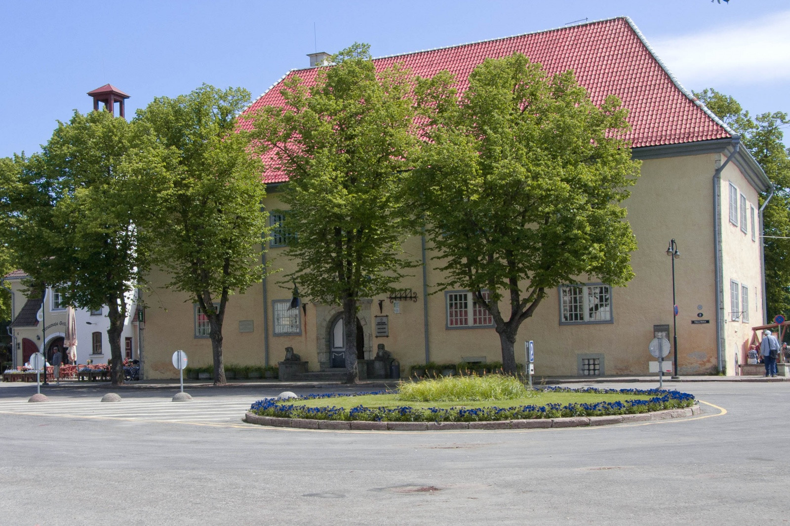 Ратуша в городе Курессааре – фотографии Эстонии