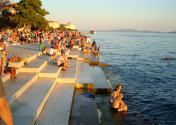 Люди в Задаре, Хорватия – фотографии Хорватии