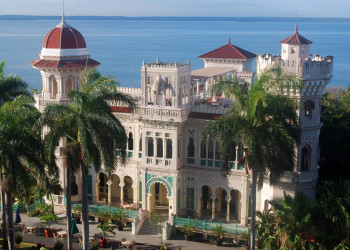 Дворец Валье в Сьенфуэгосе, Куба – фотографии Кубы