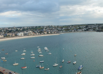 Яхты и катера в Эрки, Франция – фотографии Франции