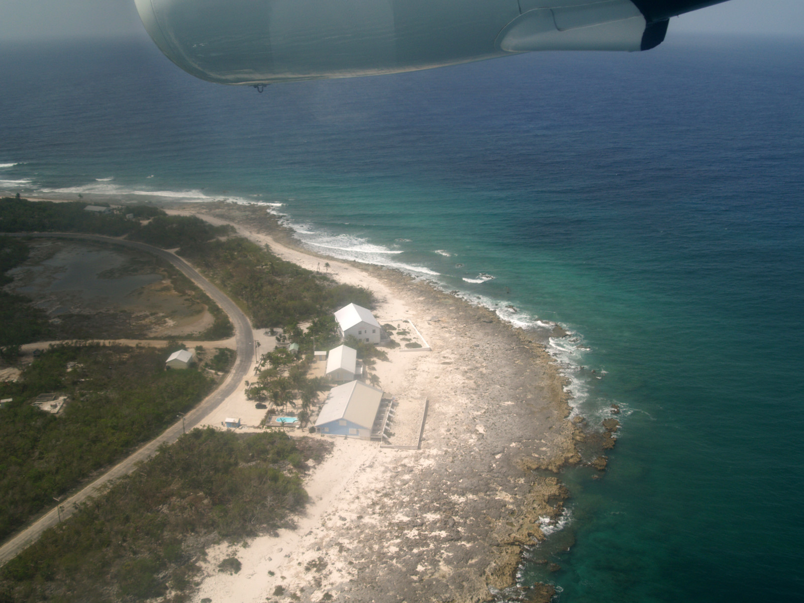 Пролетая на островом Литтл-Кайман – фотографии Каймановых островов