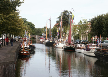 Город-крепость Нарден в Нидерландах – фотографии Нидерландов