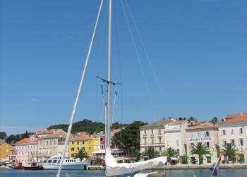 Катер в Мали-Лошинь, Хорватия. Фото 3 – фотографии Хорватии