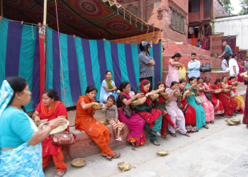 женщины ням-ням – фотографии Непала