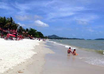 Люди на пляже в Чавенг-Бич, Тайланд. Фото 25 – фотографии Таиланда