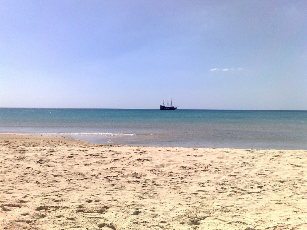 Пляж в Северном Тунисе. Фото 28 – фотографии Туниса