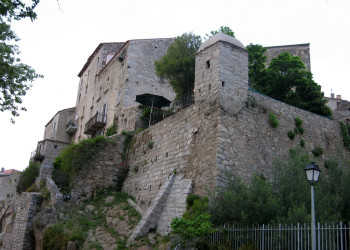 Дома в Сартене, Франция. Фото 10 – фотографии Франции