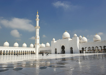 Белая мечеть в Абу-Даби, ОАЭ – фотографии ОАЭ