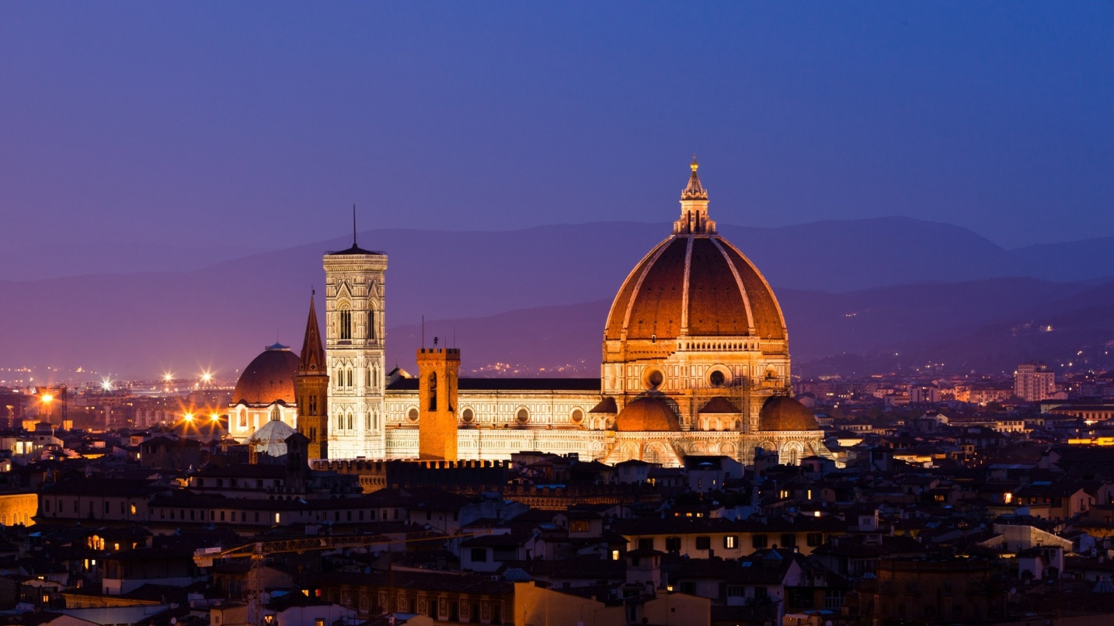 Собор Санта-Мария-дель-Фьоре, также известный как Дуомо – фотографии Италии