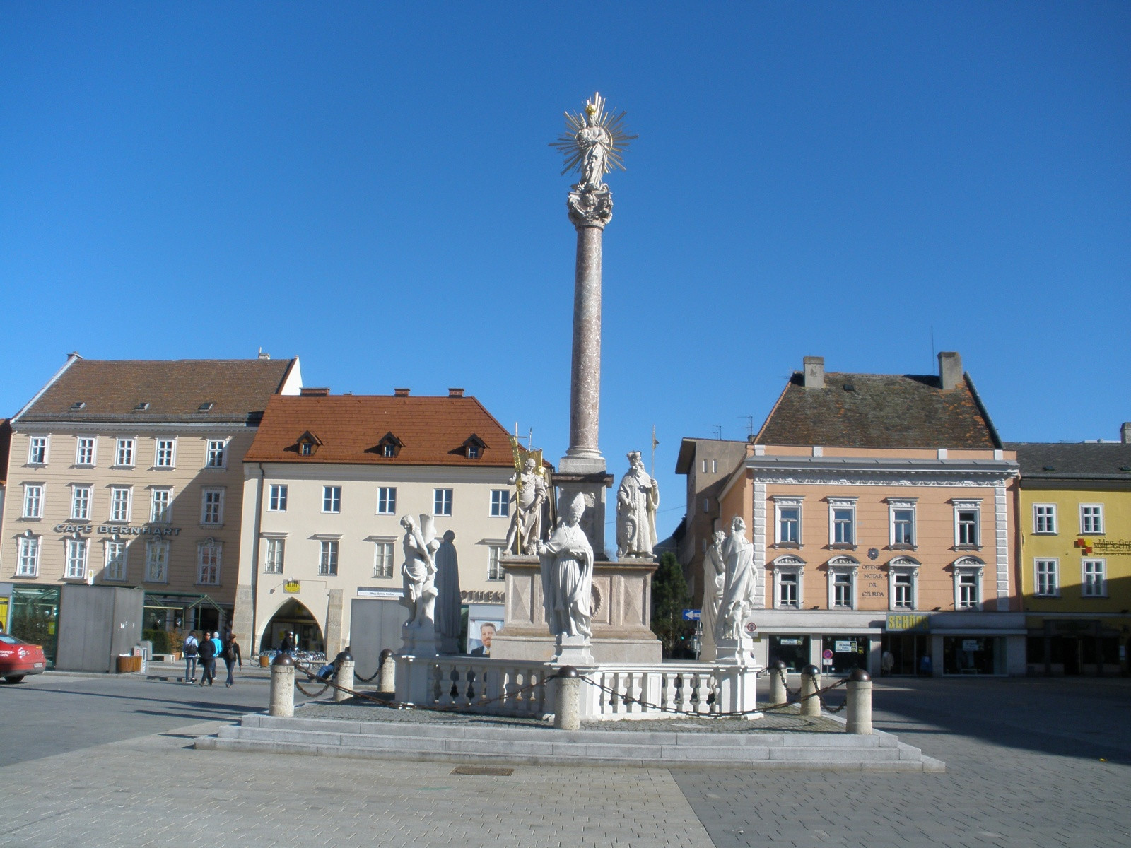 Винер-Нойштадт (Wiener Neustadt) – город на востоке Австрии – фотографии Австрии