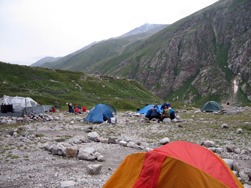 Зелёная Гостиница в ущелье Адыл-Су, Россия – фотографии России