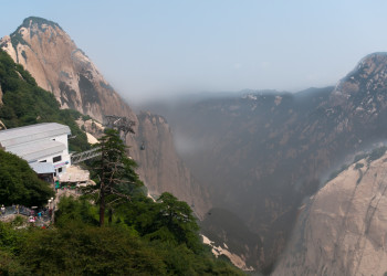 Фуникулёр на гору Хуашань – фотографии Китая