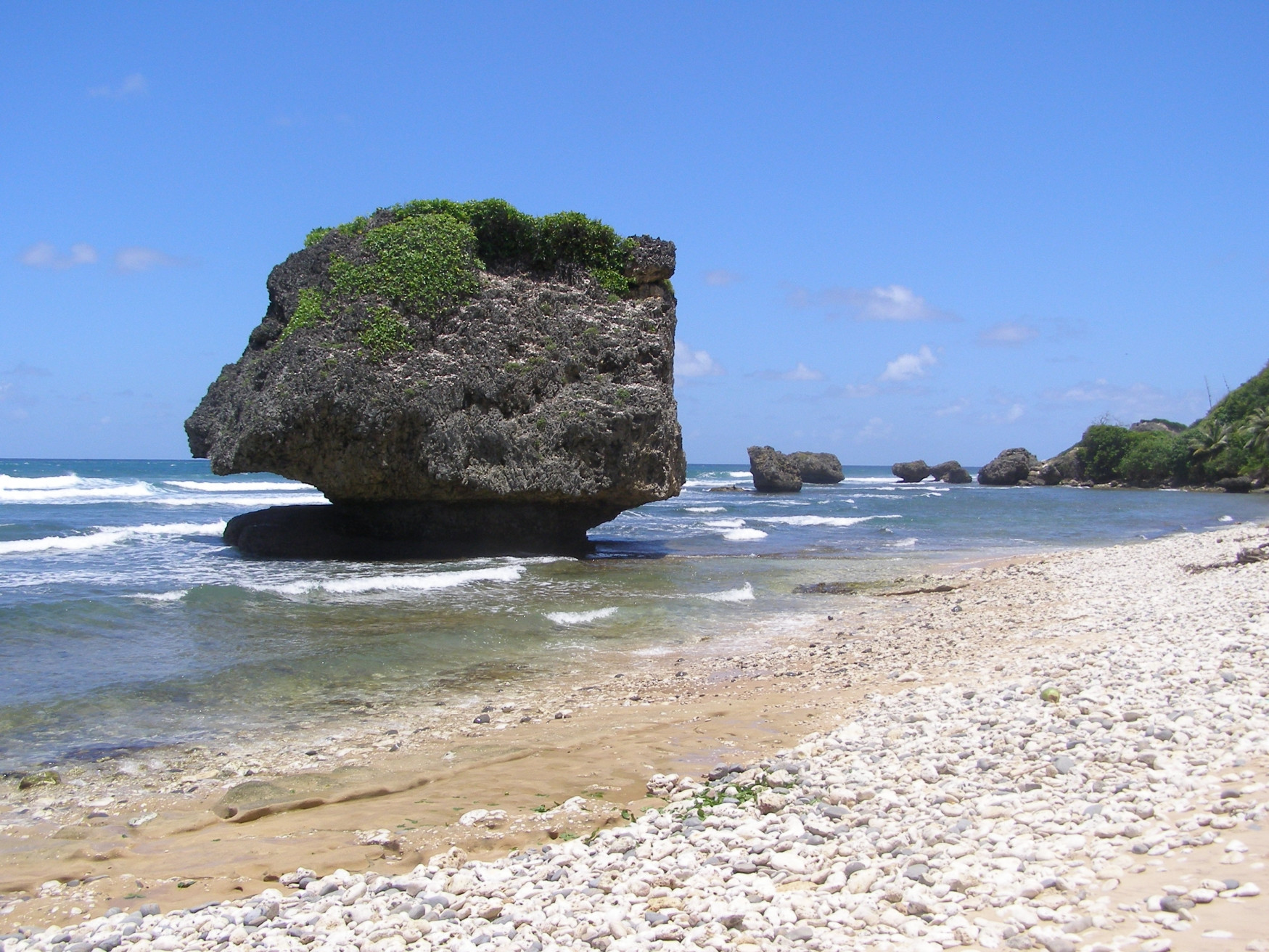 Скала на острове  Батшиба, Барбадос. Фото 7 – фотографии Барбадоса