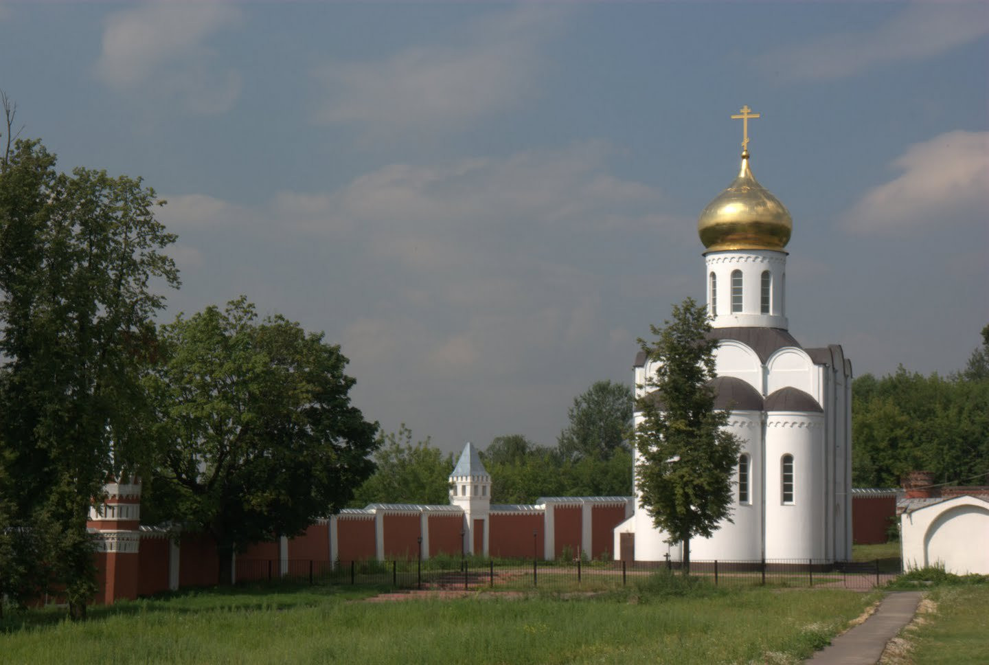 Церковь в Дзержинске, Россия. Фото 2 – фотографии России