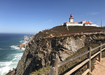 Знаменитый мыс Рока (порт. Cabo da Roca) в Португалии – фотографии Португалии