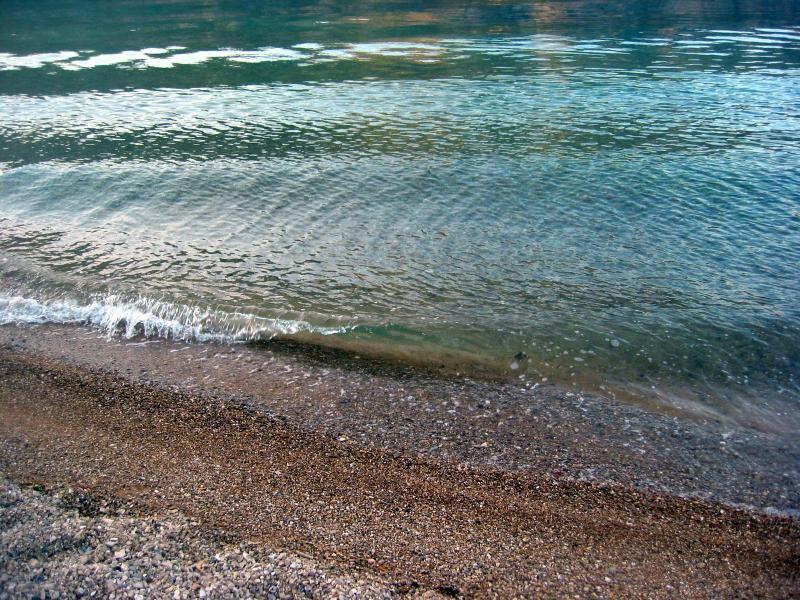 Пляж в Которском заливе, Черногория. Фото 7 – фотографии Черногории