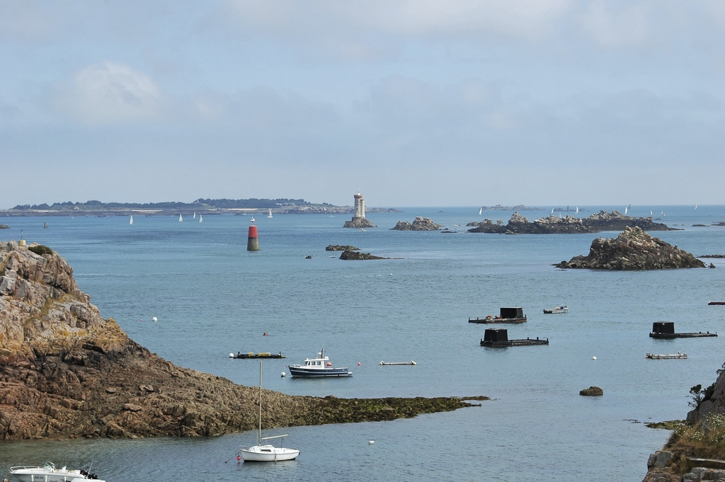 Море в Пэмполе, Франция – фотографии Франции