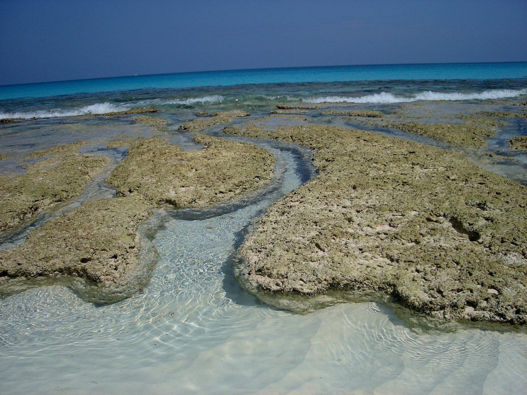 Море на острове Эксума, Багамские острова. Фото 2 – фотографии Багамских островов