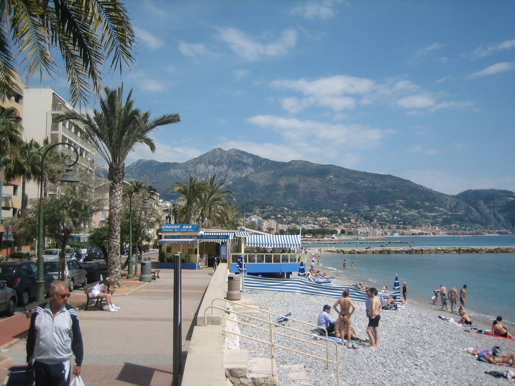 Пляж в Рокбрюн-Кап-Мартен, Франция. Фото 1 – фотографии Франции