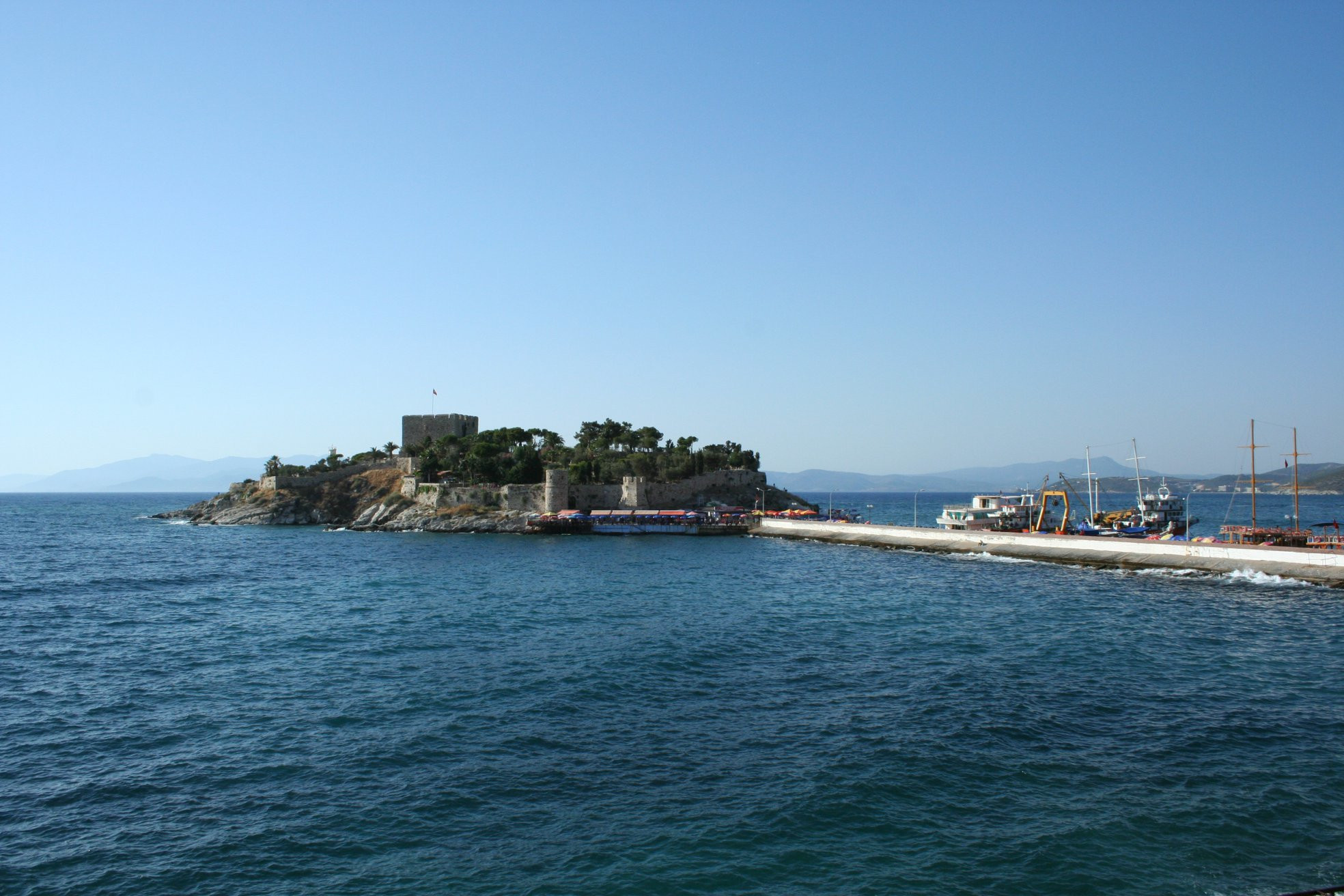 Кушадасы, Эгейский регион, Турция, фото № 47908 – фотографии Турции