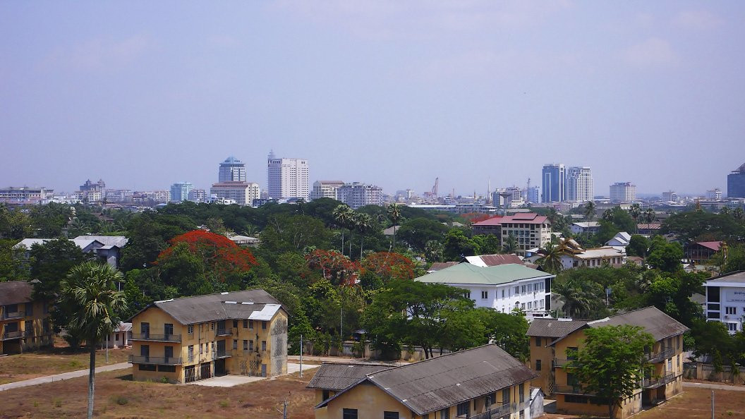 Дома в Янгоне, Мьяма – фотографии Мьянмы