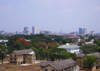 Дома в Янгоне, Мьяма – фотографии Мьянмы