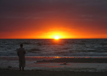 Закат на пляже в Аделаиде. Австралия – фотографии Австралии